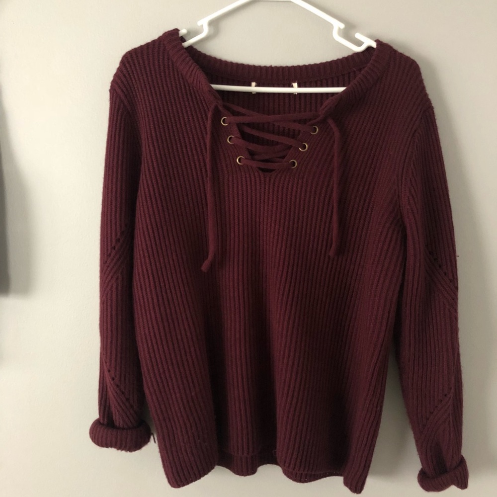 Lace up sweater, maroon